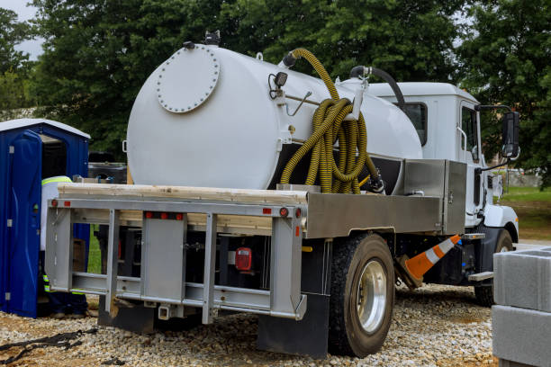 Best Porta potty delivery and setup  in Montgomery, IN